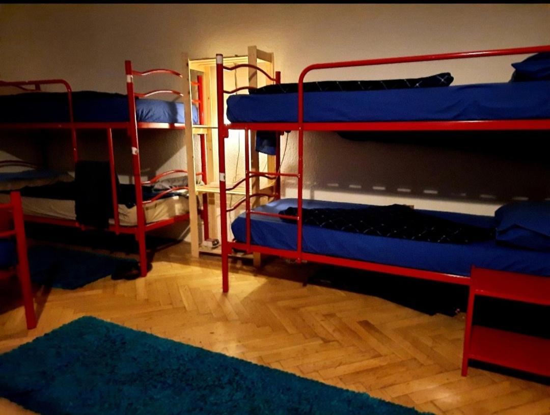 Lamis Hostel Budapest Exterior photo